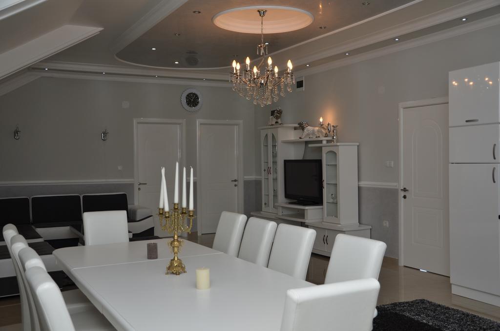 Apartments Royal Menex Požarevac Zimmer foto