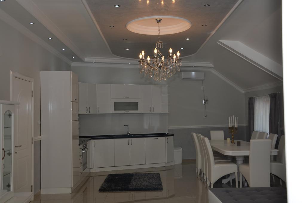 Apartments Royal Menex Požarevac Zimmer foto