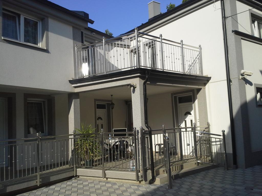 Apartments Royal Menex Požarevac Zimmer foto