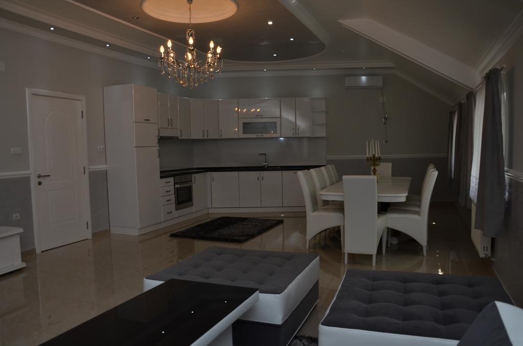 Apartments Royal Menex Požarevac Zimmer foto